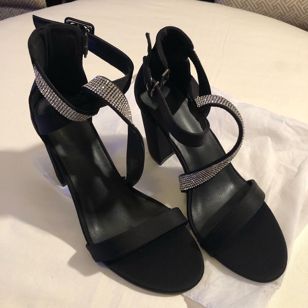 Rhinestone Block High Heel Dress Shoes